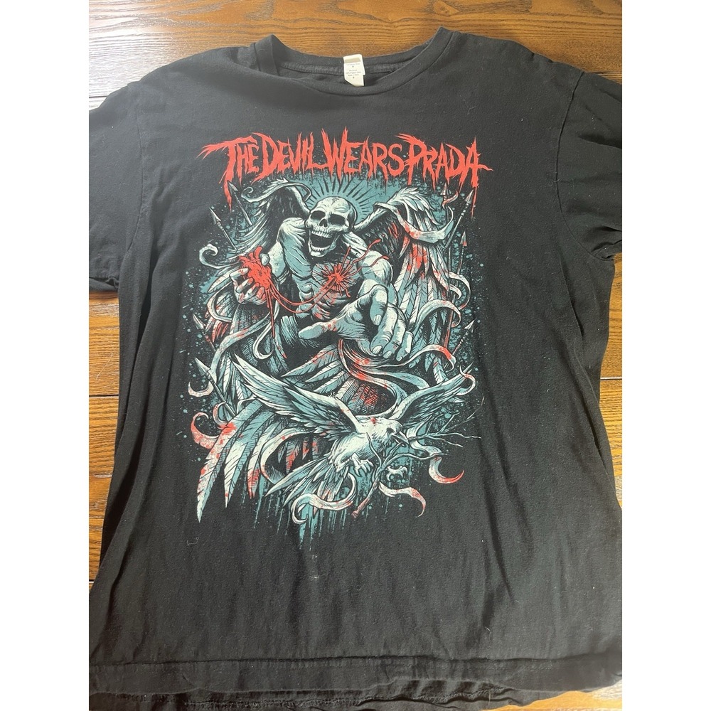 The Devil Wears Prada Black Graphic Ripped Heart Demon TShirt Size Medium Tultex